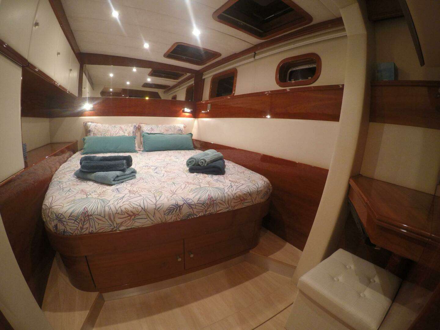 2008 Sunreef 62 - Image 54