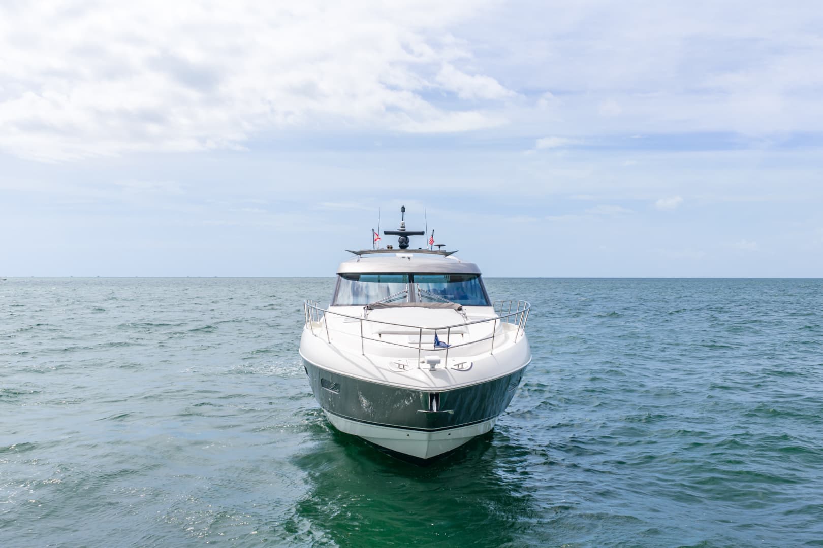2024 Riviera 6000 SPORT YACHT - Image 5