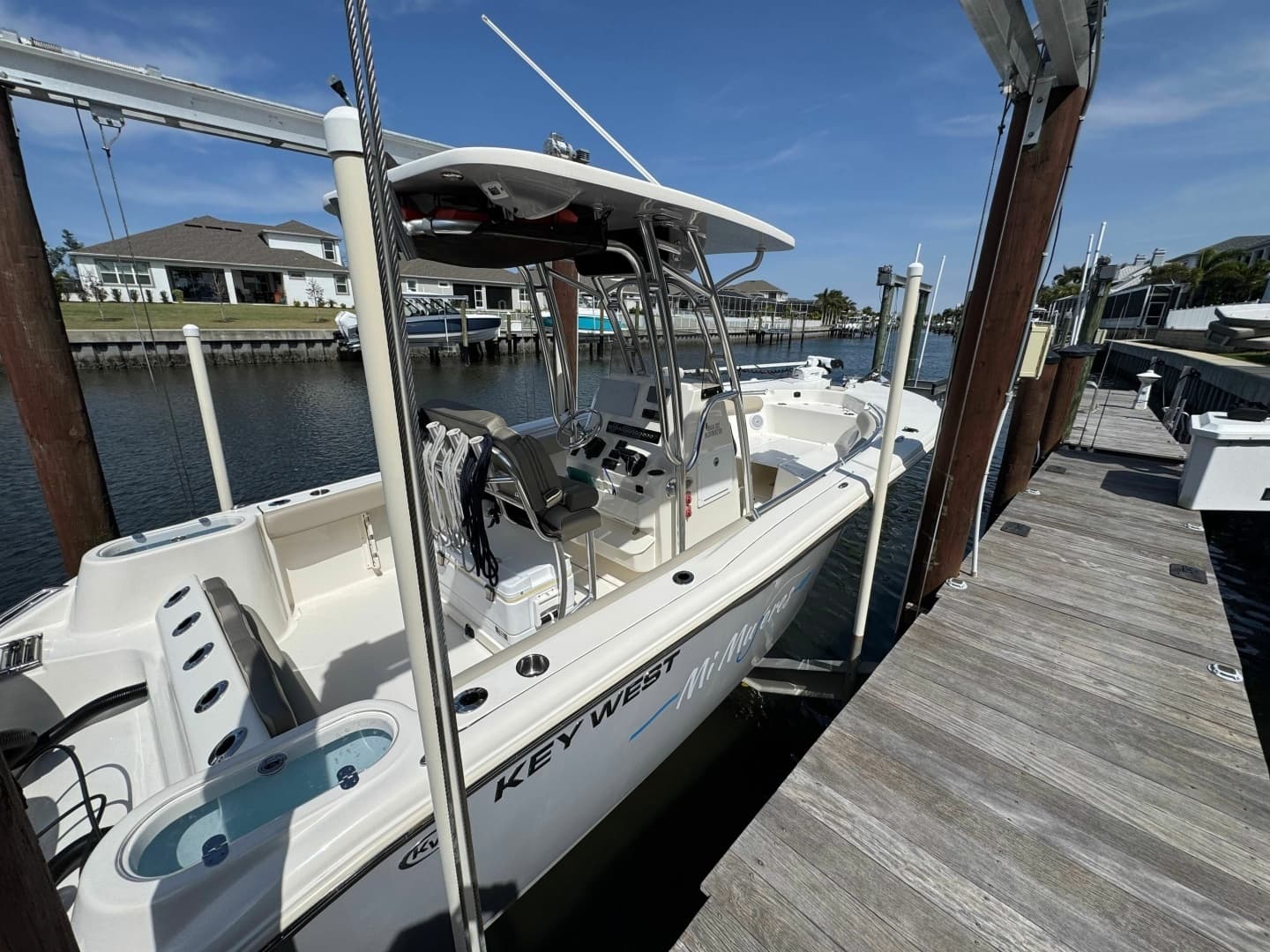 2022 Key West 244 Center Console - Image 10