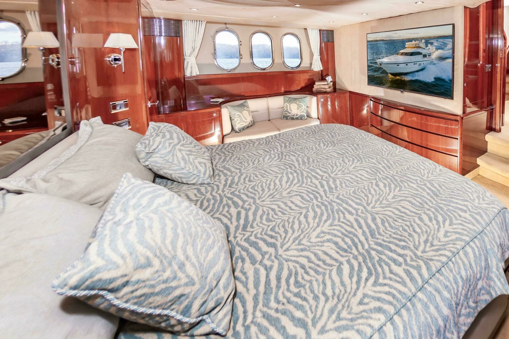 2006 Princess 75 - Image 37