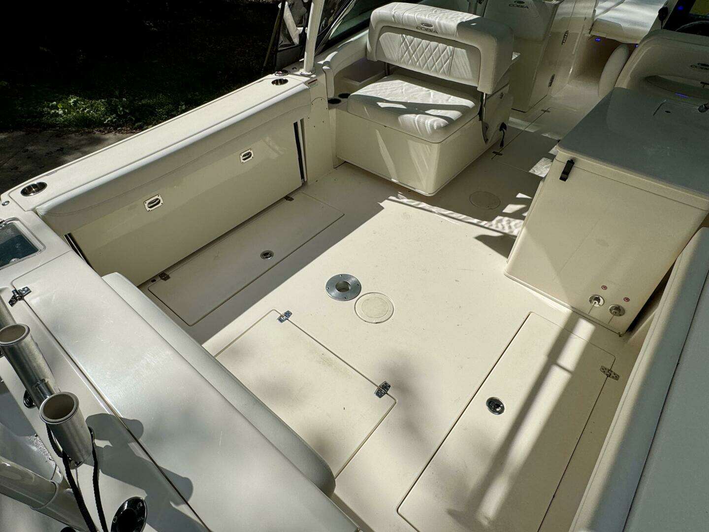 2022 Cobia 280 DC - Image 113