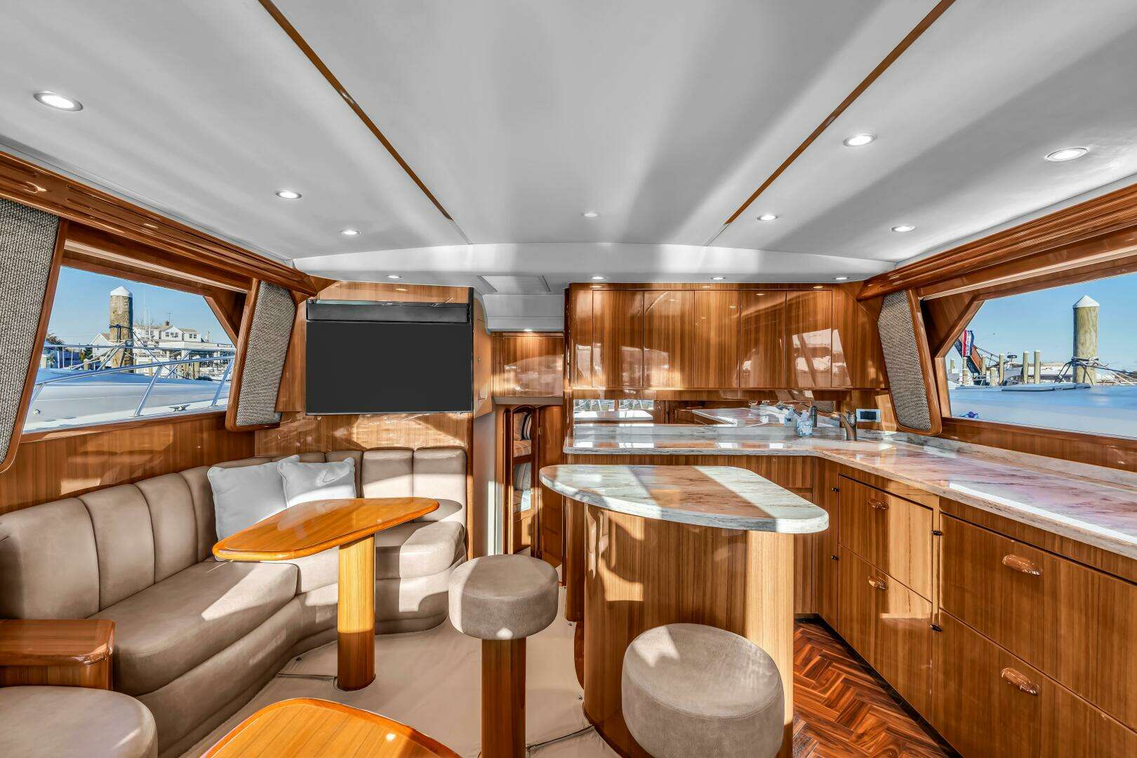 2015 Viking 46C - Image 32