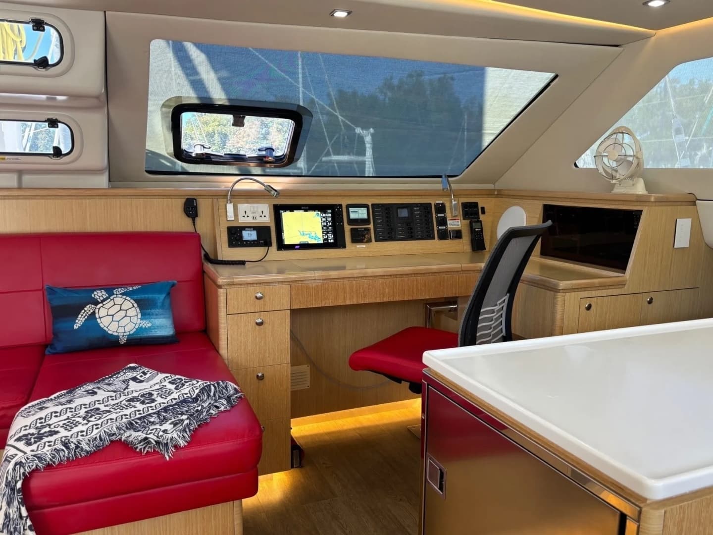 2022 Seawind 1600 - Image 14