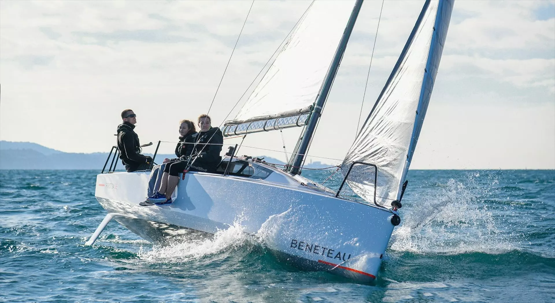 2026 Beneteau First 24 SE - Image 3