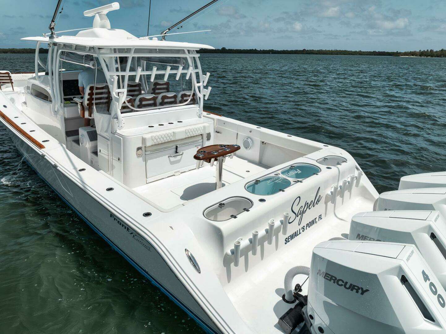 2024 Front Runner 47 CC - Image 12
