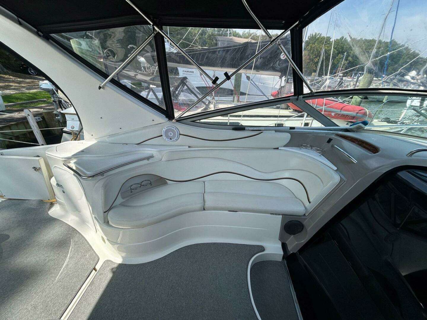 2001 Wellcraft 3700 Martinique - Image 13