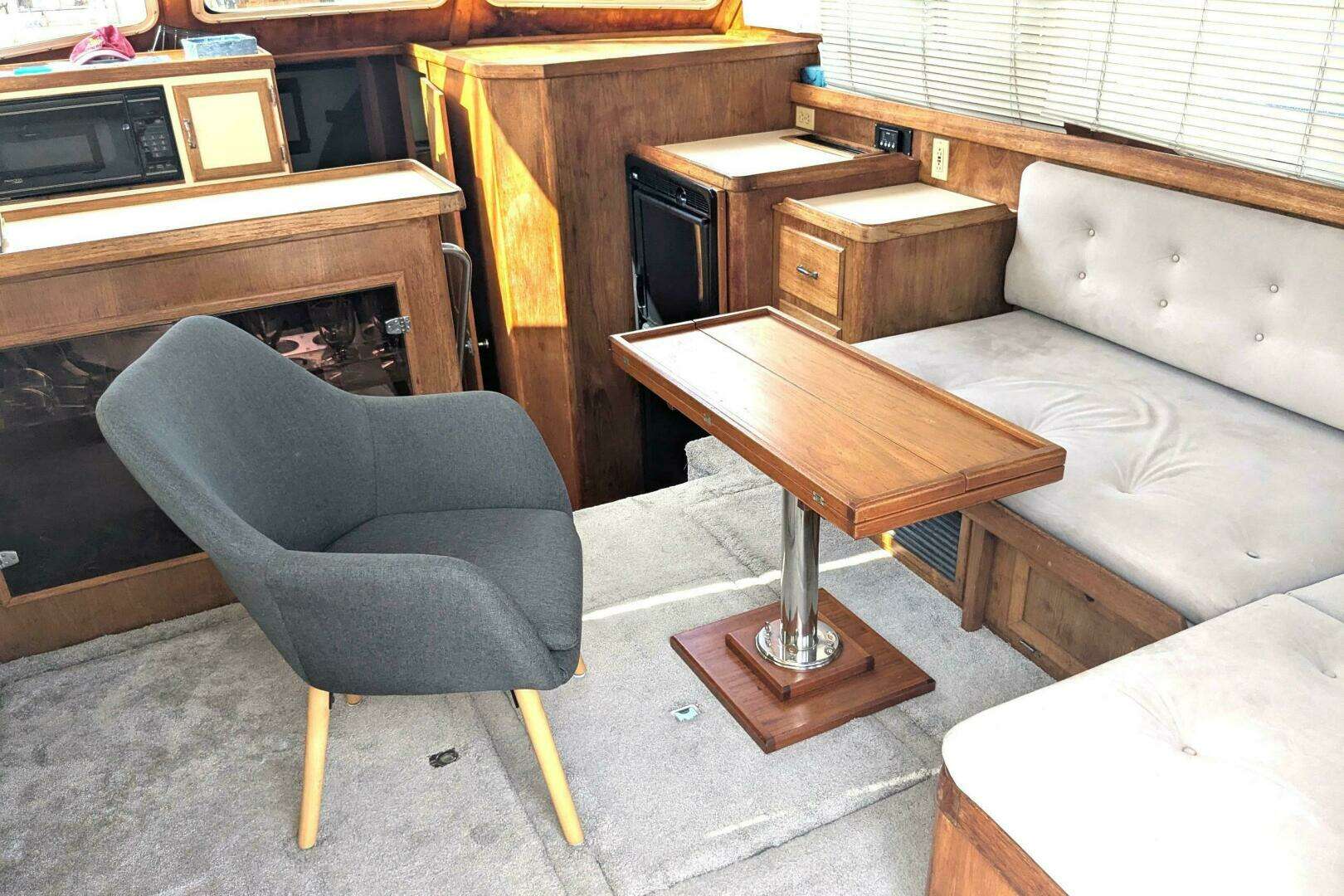 1988 Cape Dory 36 Flybridge Sedan Fast Trawler - Image 21