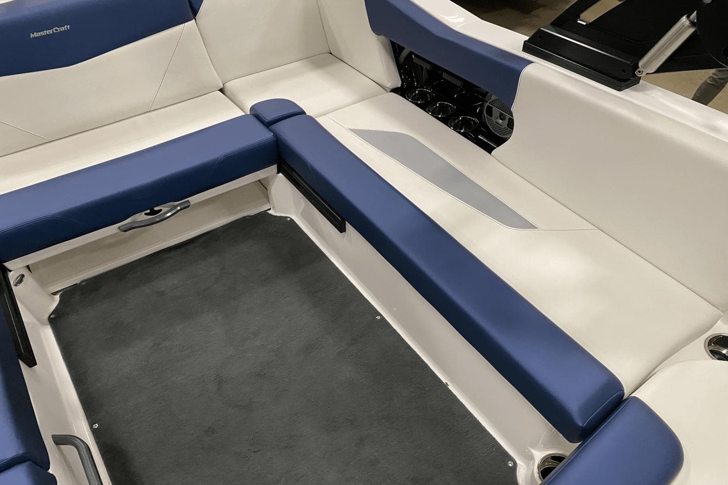 2022 MasterCraft NXT22 - 19