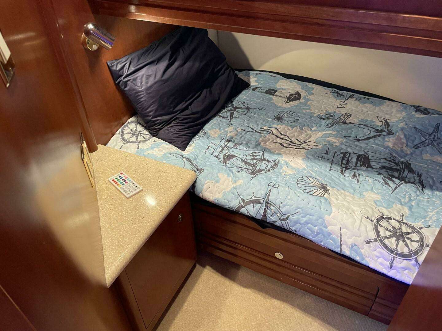1998 Carver 53 Voyager - Image 69