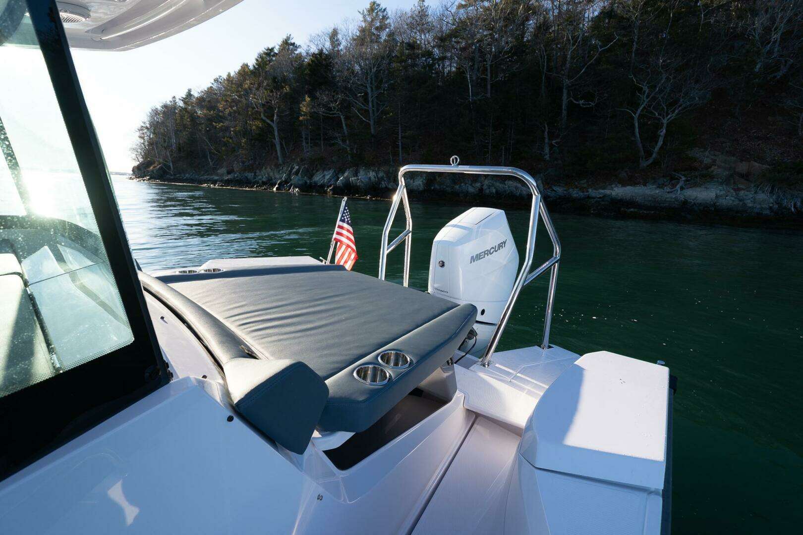 2026 Axopar Cross Cabin - Image 10