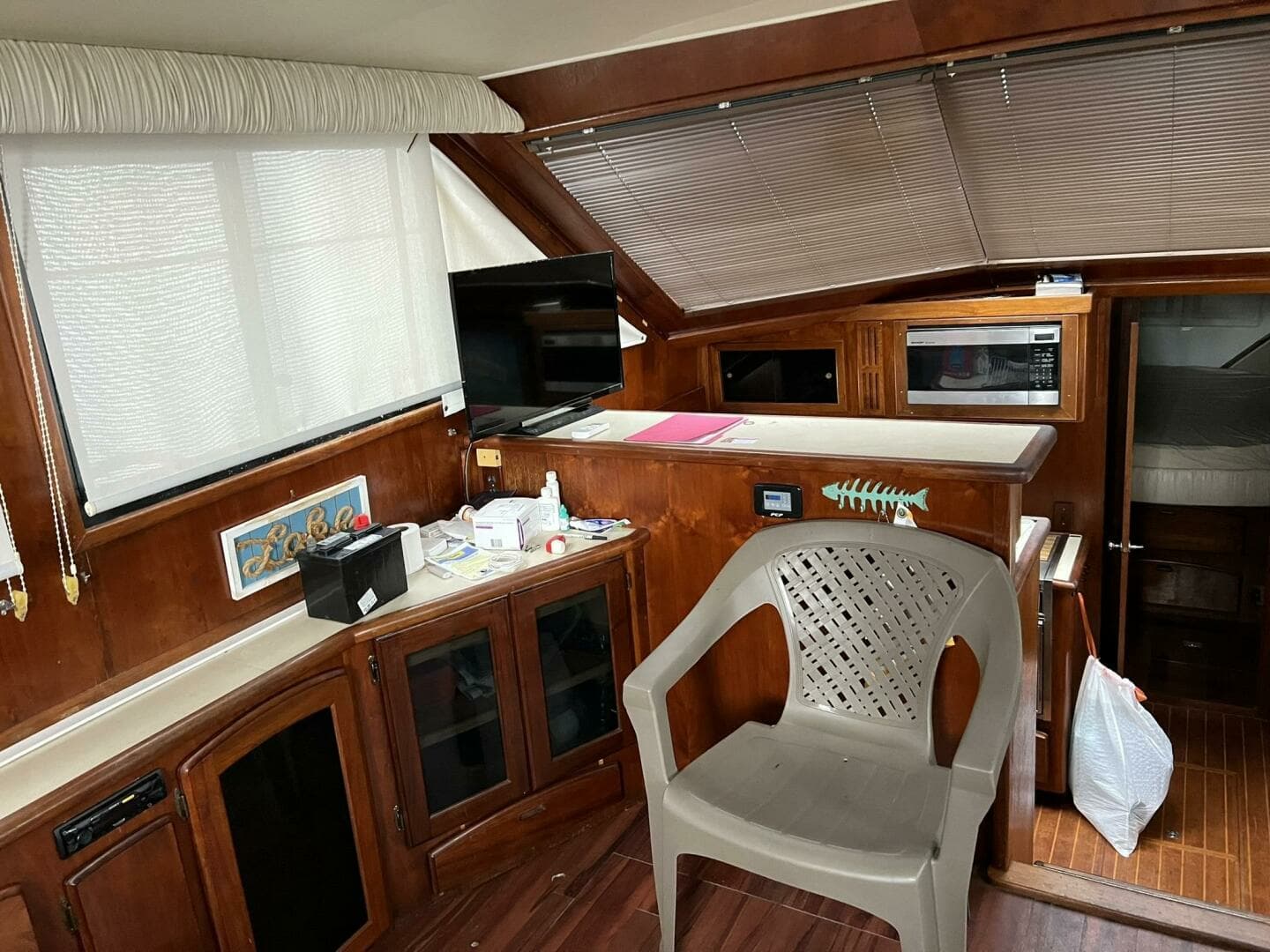1987 Californian 42 Motor Yacht - Image 6