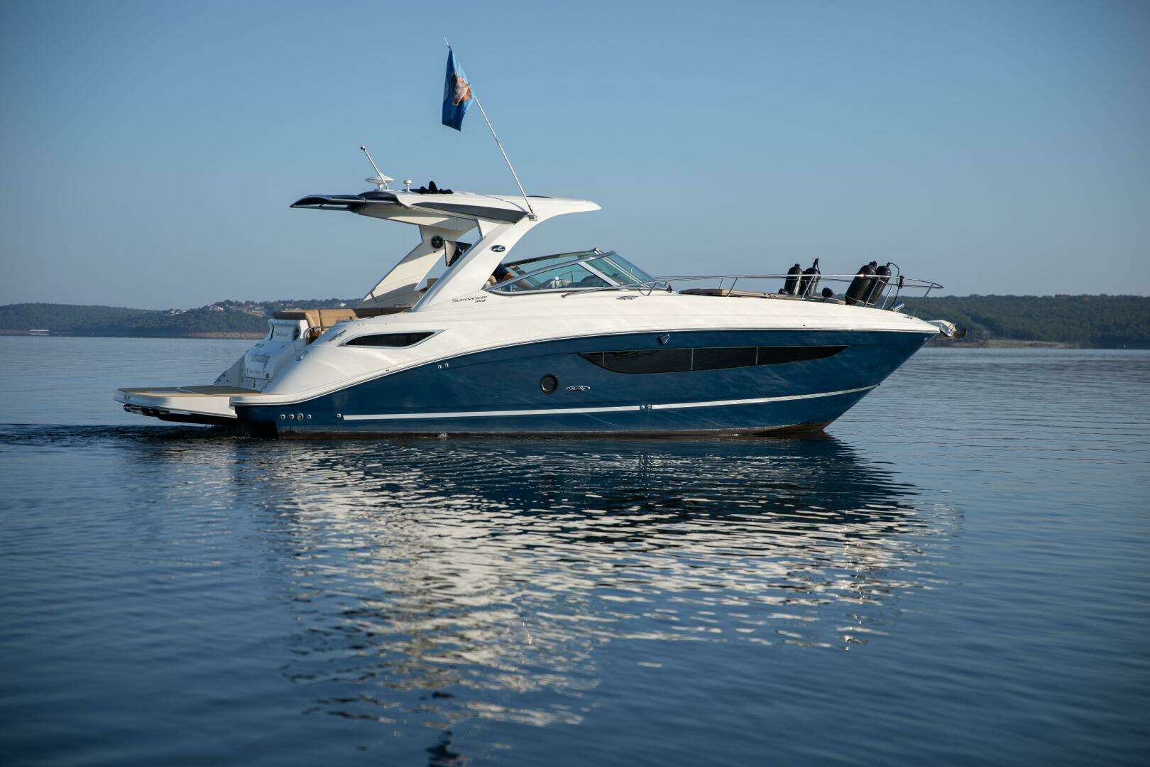 2016 Sea Ray 350 Sundancer - Image 34