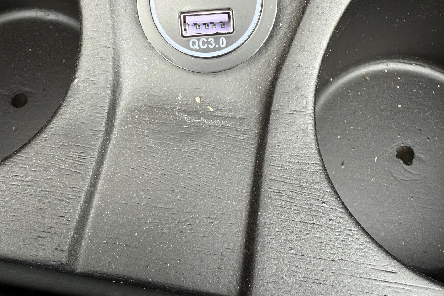 Cup holders and QC3.0 USB port in 2026 Sylvan L-3 RLZ DH.