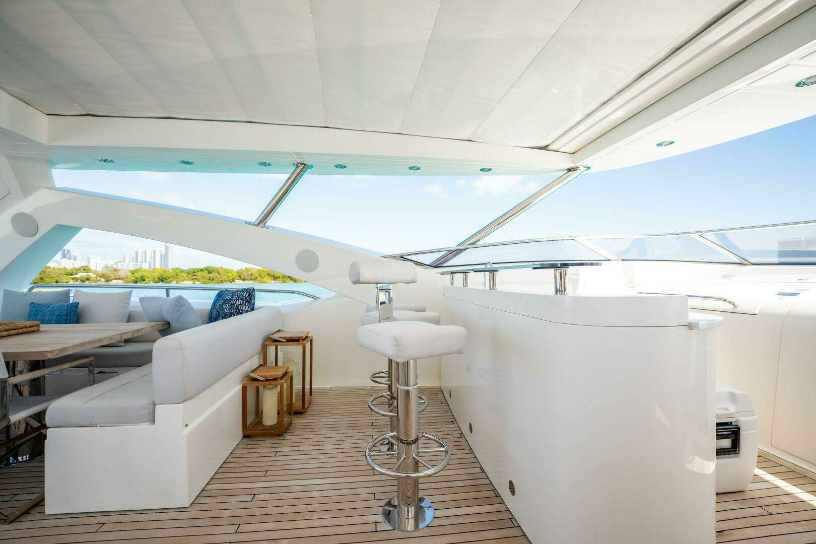 2011 Sunseeker 34 Metre Yacht - Image 22