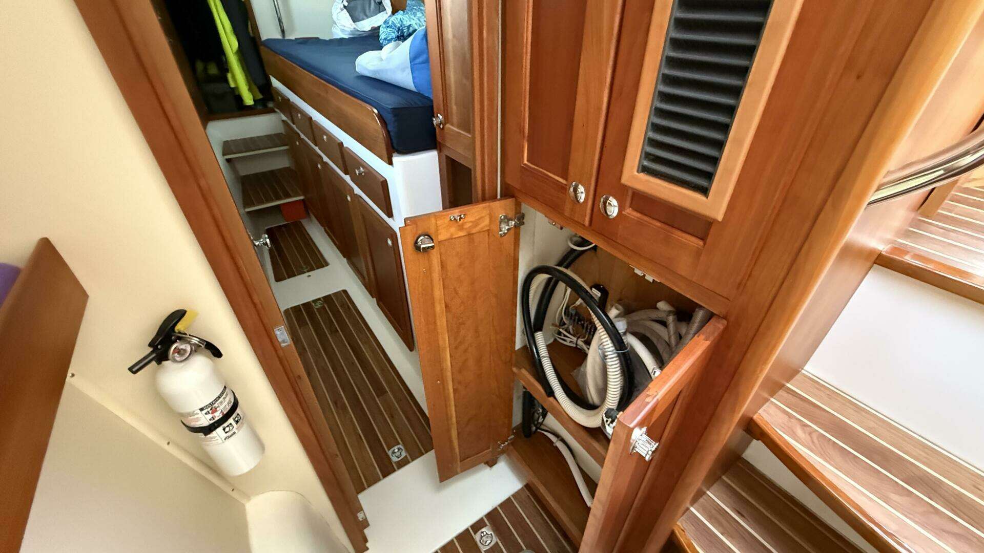 2014 Maine Cat P44 - Image 76