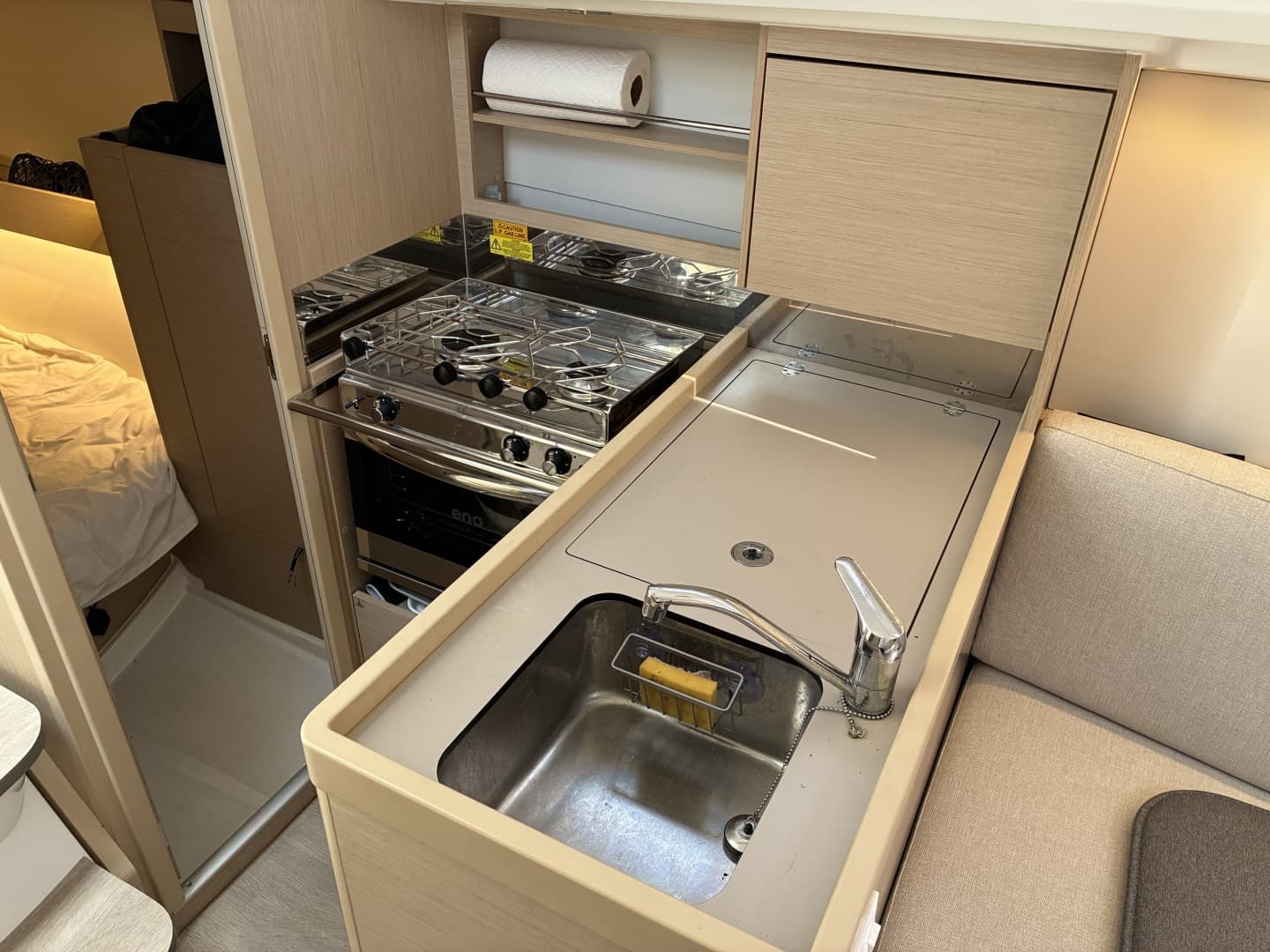 2024 Beneteau Oceanis 30.1 - Image 17