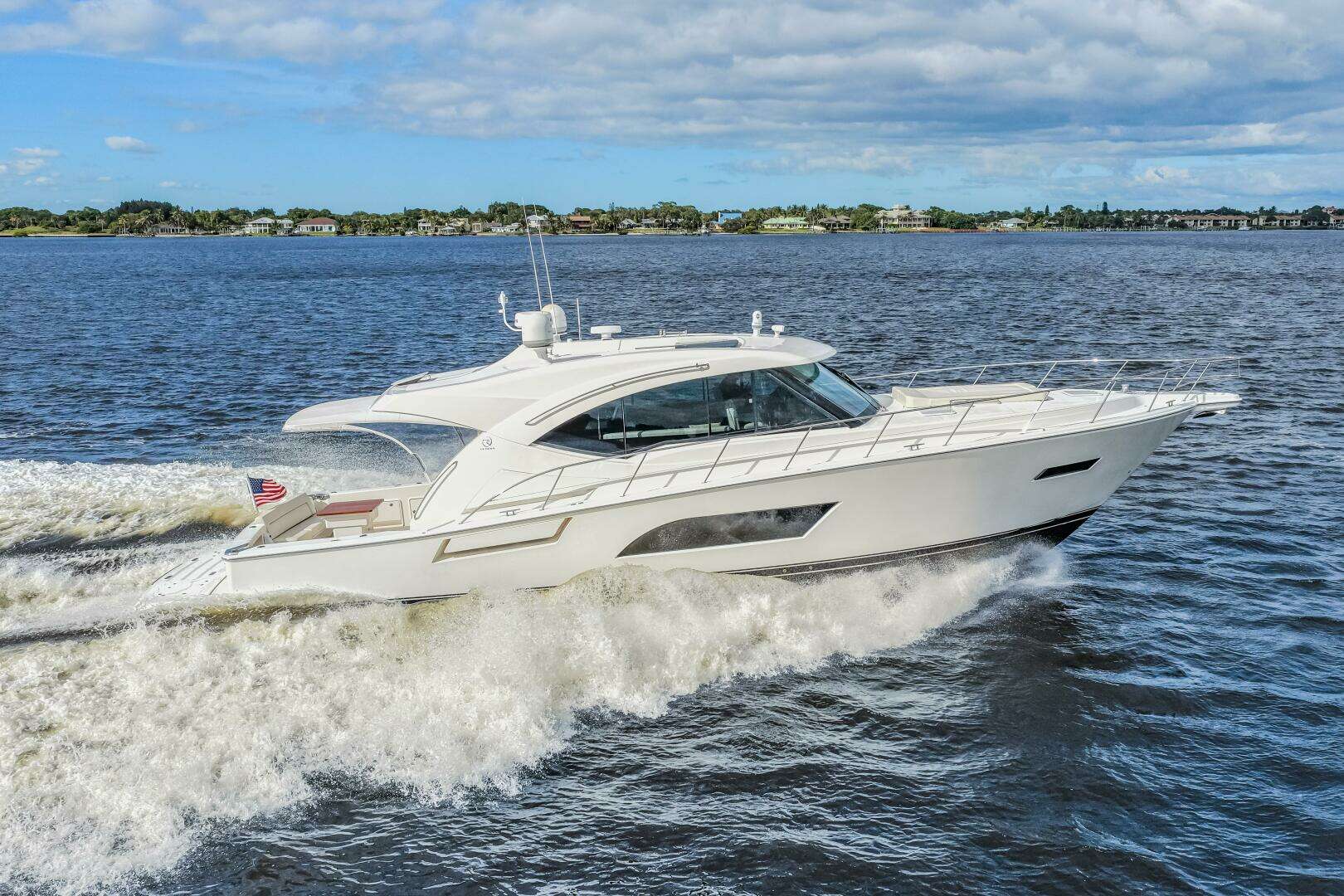 2015 Riviera 565 SUV - Image 26