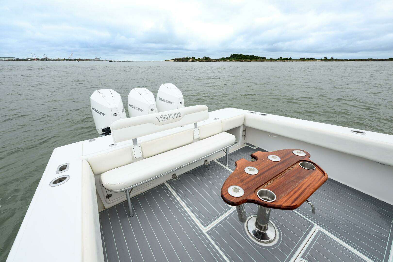 2008 Venture 39 Cuddy - Image 15