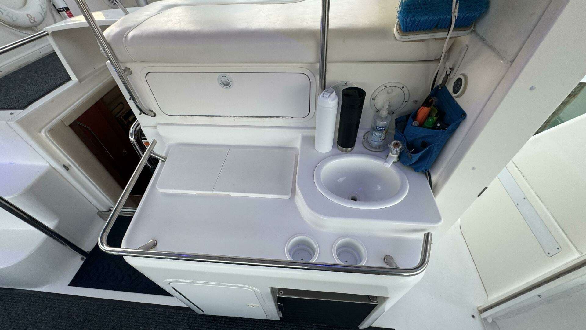 2000 Sea Ray 420 Aft Cabin - Image 12