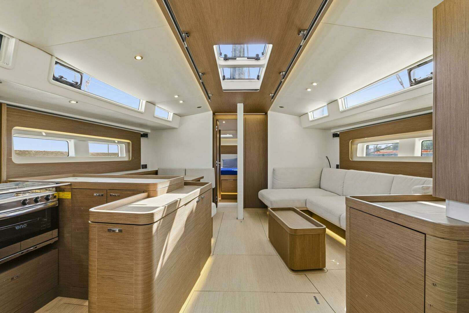 2024 Beneteau Oceanis Yacht 54 - Image 26