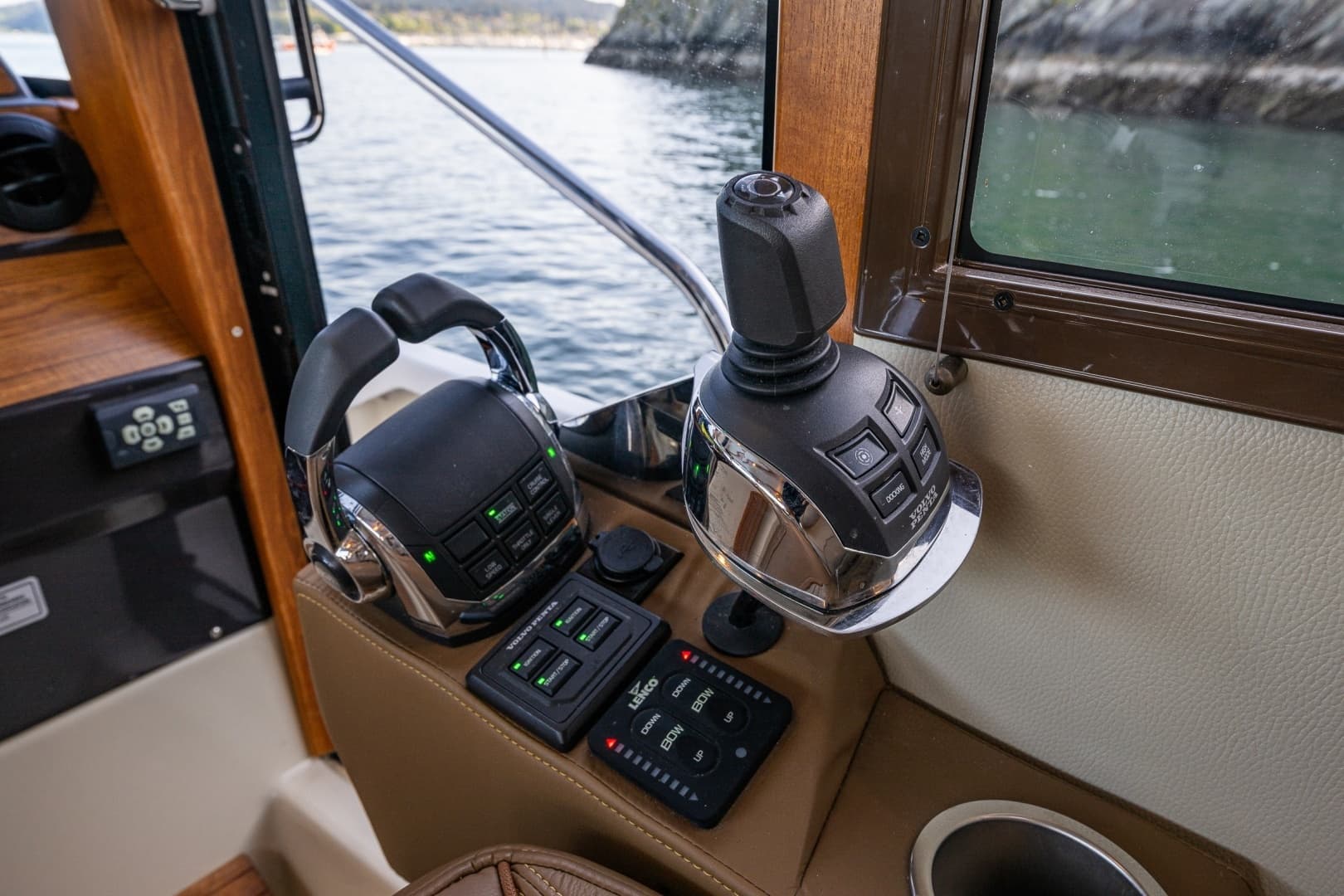 2020 Ranger Tugs R-41 CB - Image 15