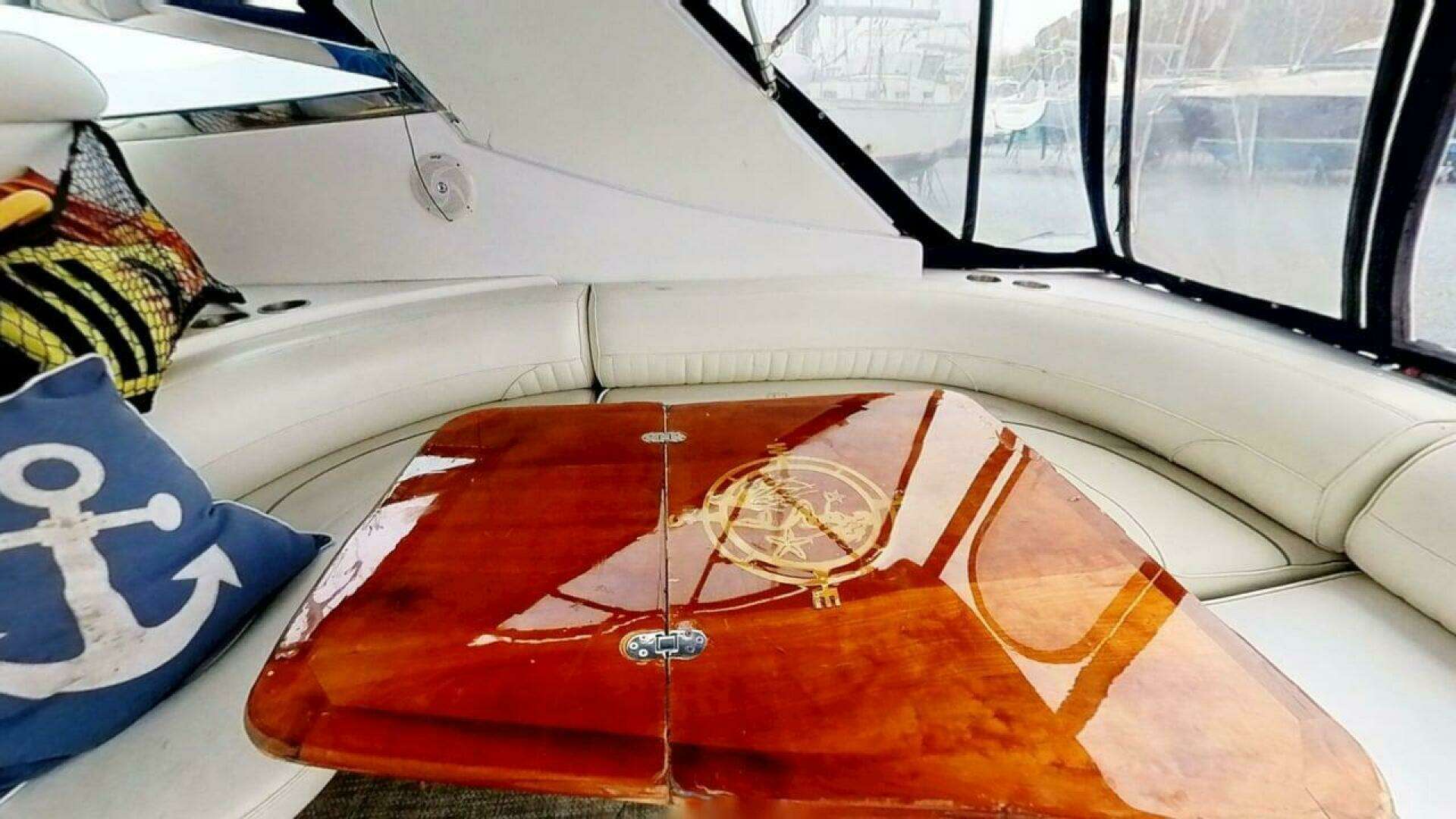 1998 Cruisers Yachts 4270 - Image 9