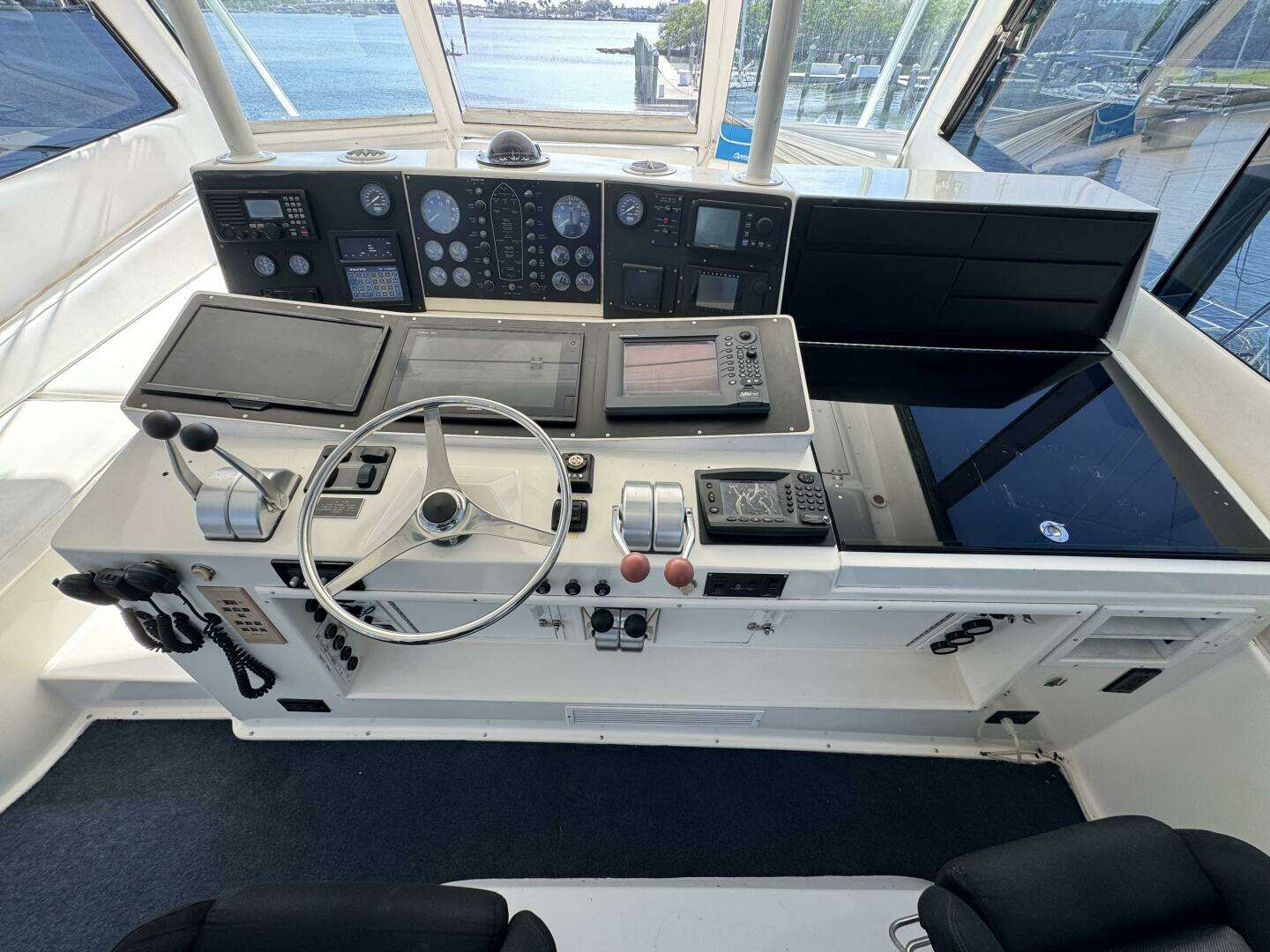 1995 Viking 58 Convertible - Image 55