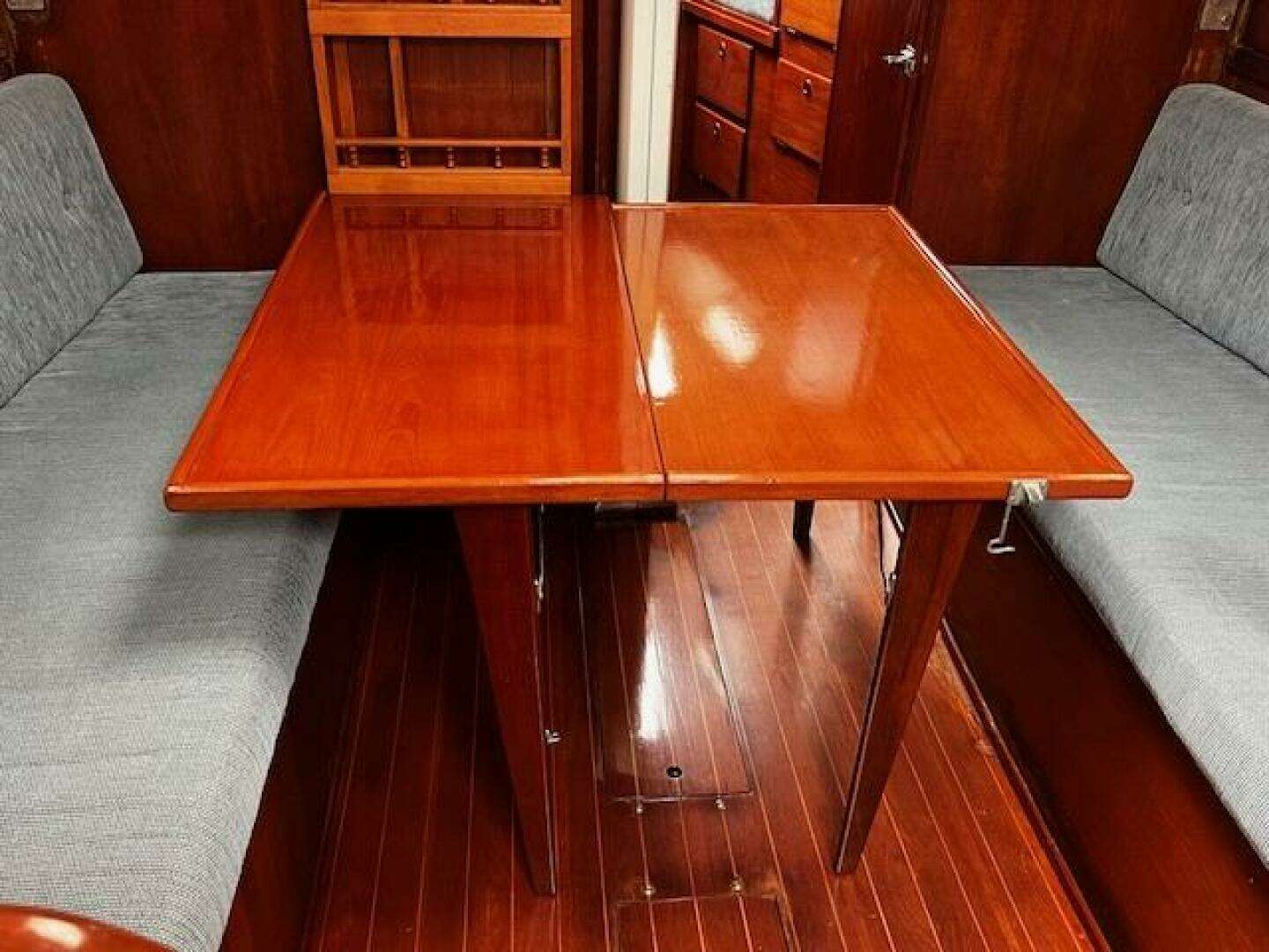 1987 Sabre 34 Mark II - Image 73