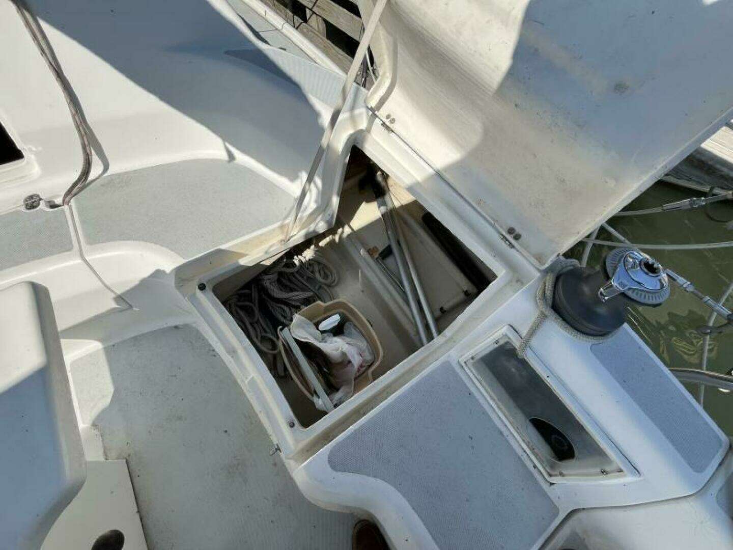 1994 Hunter 29.5 - Image 13