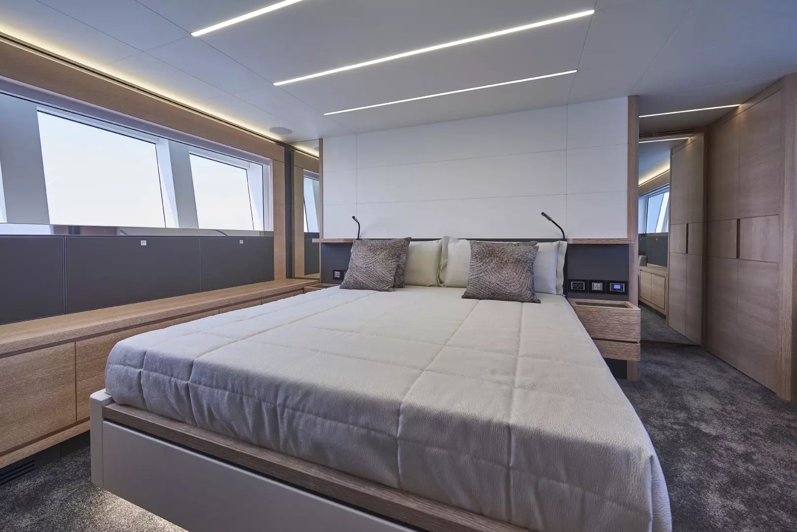 2021 Astondoa 66 Flybridge - Image 16