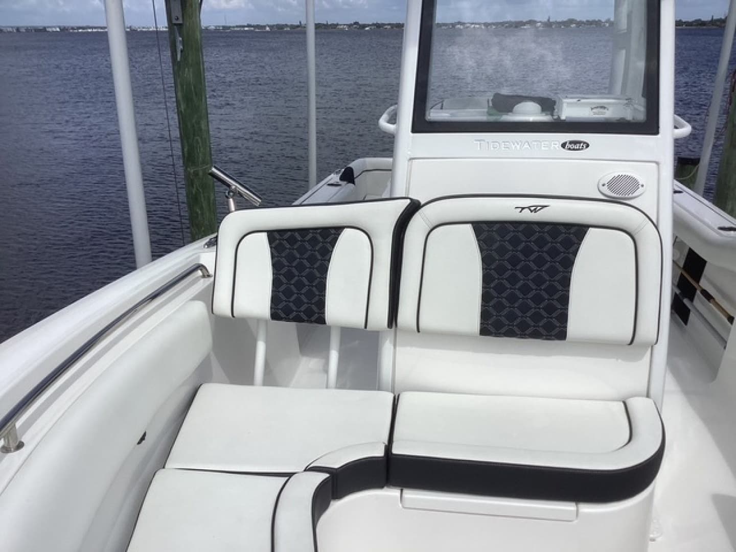 2023 Tidewater 232 SS - Image 8