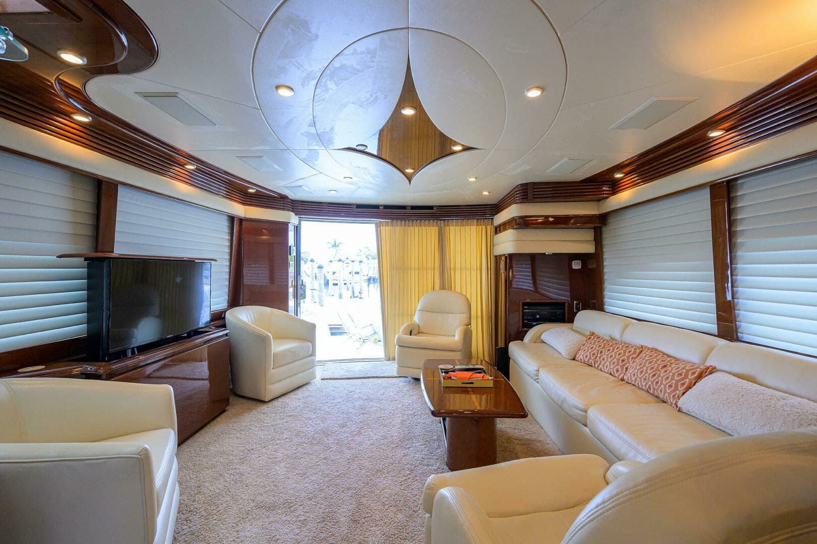 2005 Marquis 65 Motor Yacht - Image 8