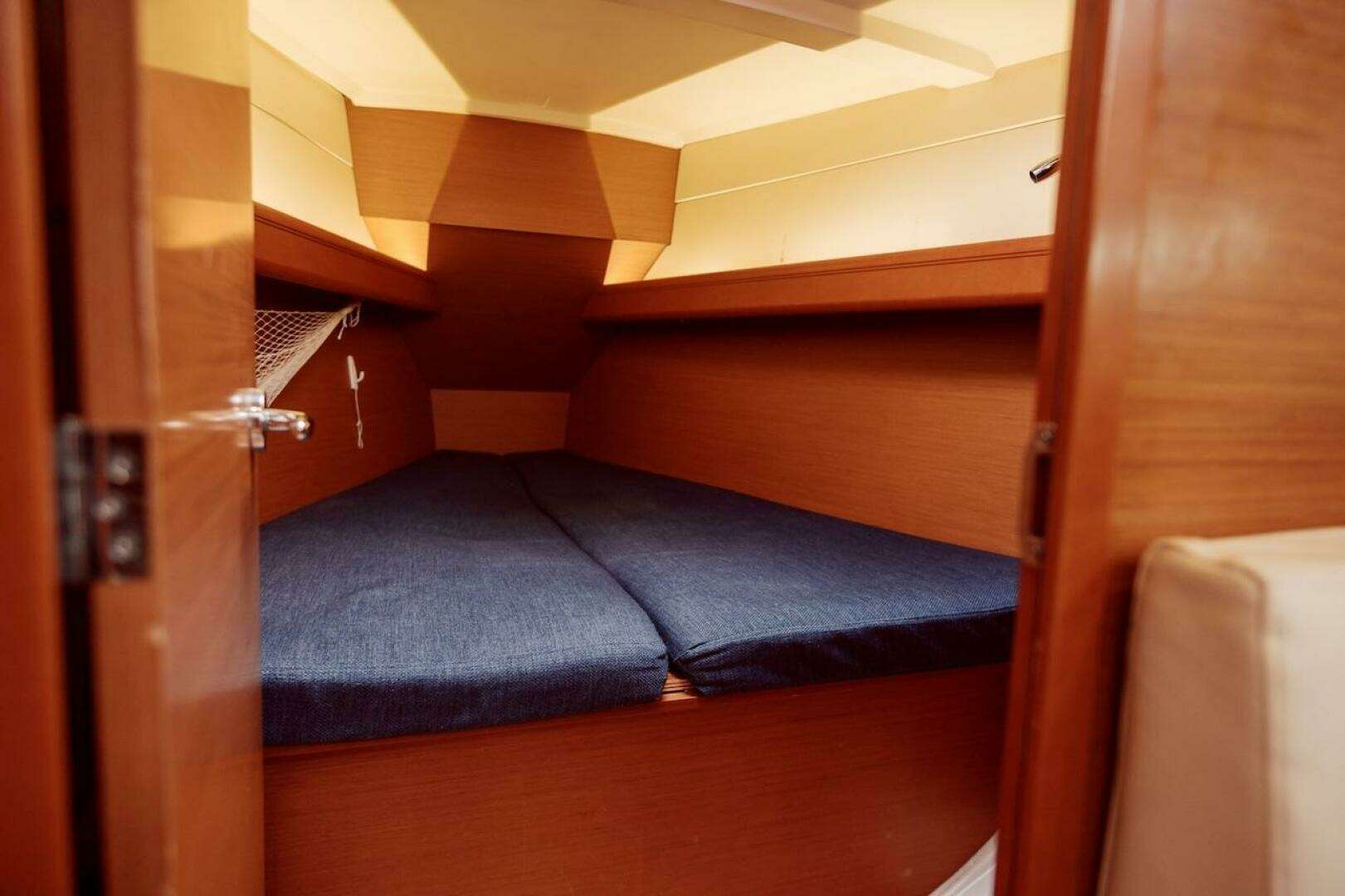 2019 Jeanneau 389 Sun Odyssey - Image 34