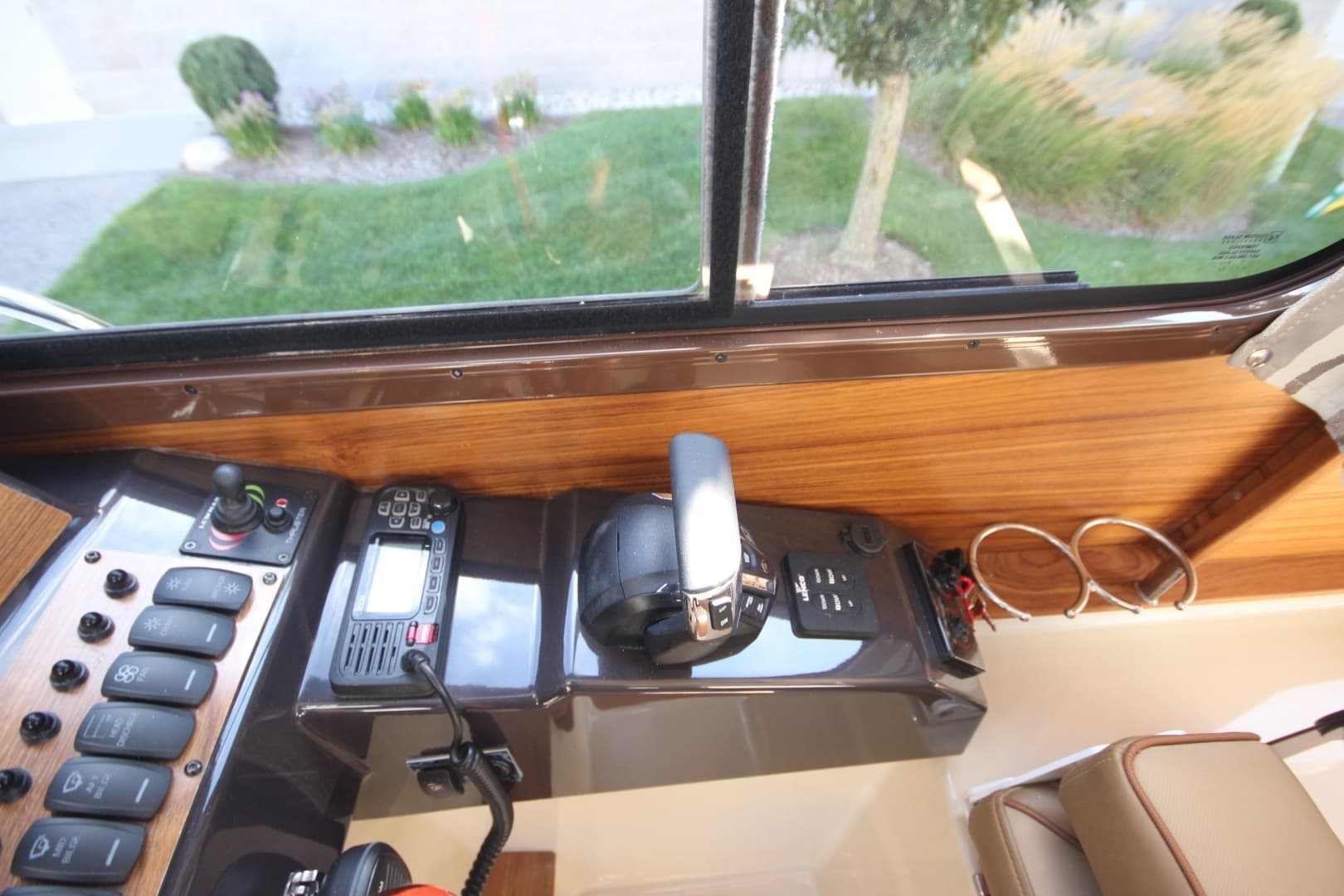 2027 Ranger Tugs R-25 Luxury Edition - Image 29
