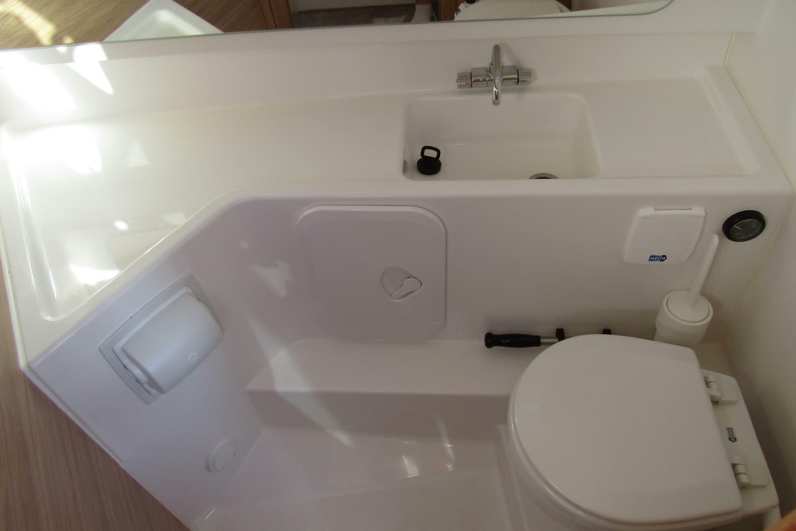 2025 Nimbus Tender 9 - Image 19
