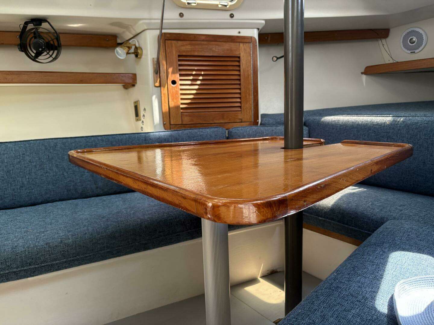1994 Catalina 270LE - Image 42