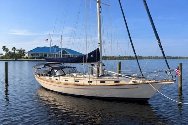 1994 Island Packet Cutter - Image 1