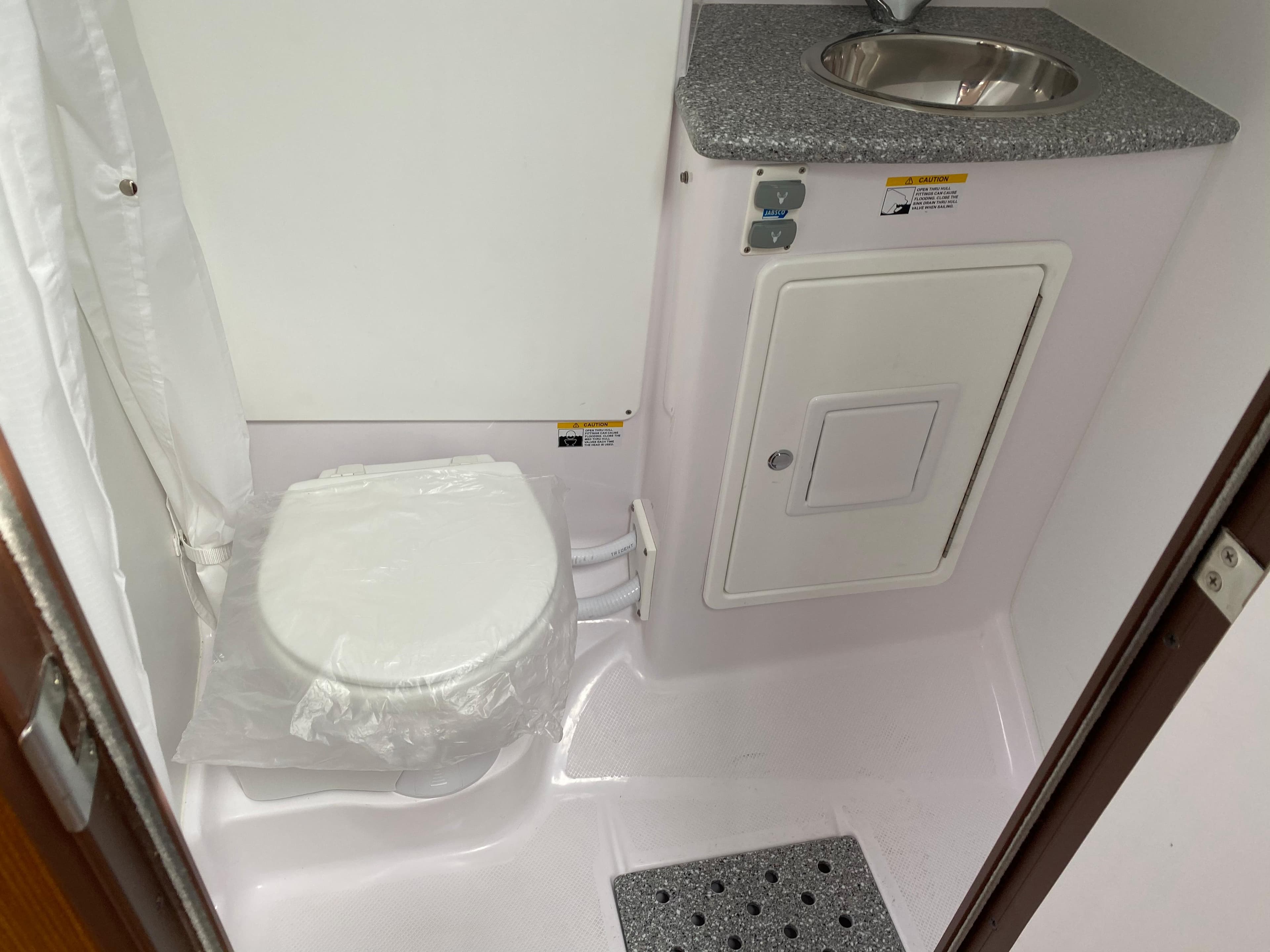 Compact bathroom in Catalina 426 yacht, 2025 model.