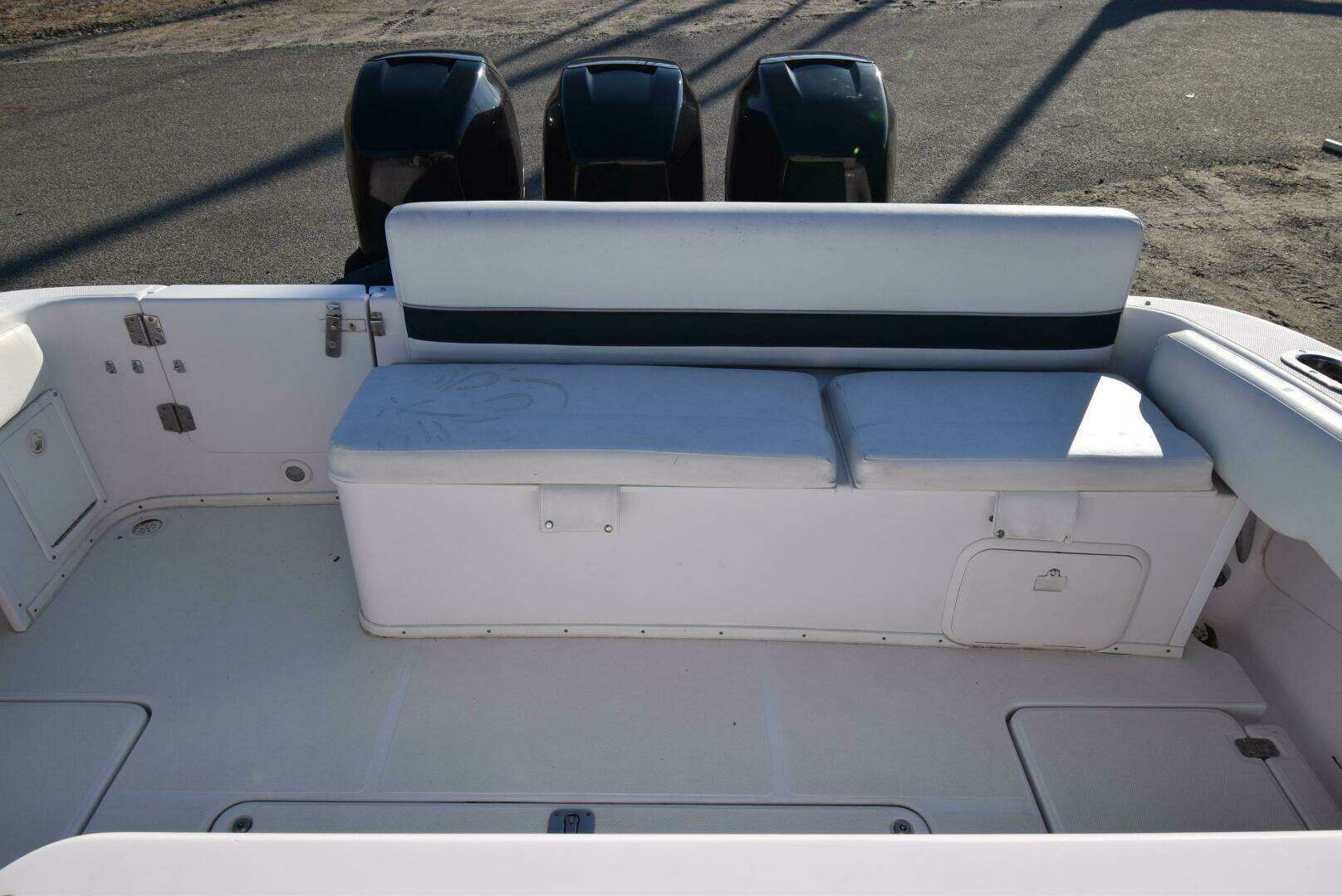 2005 Donzi 38 ZSF - Image 59