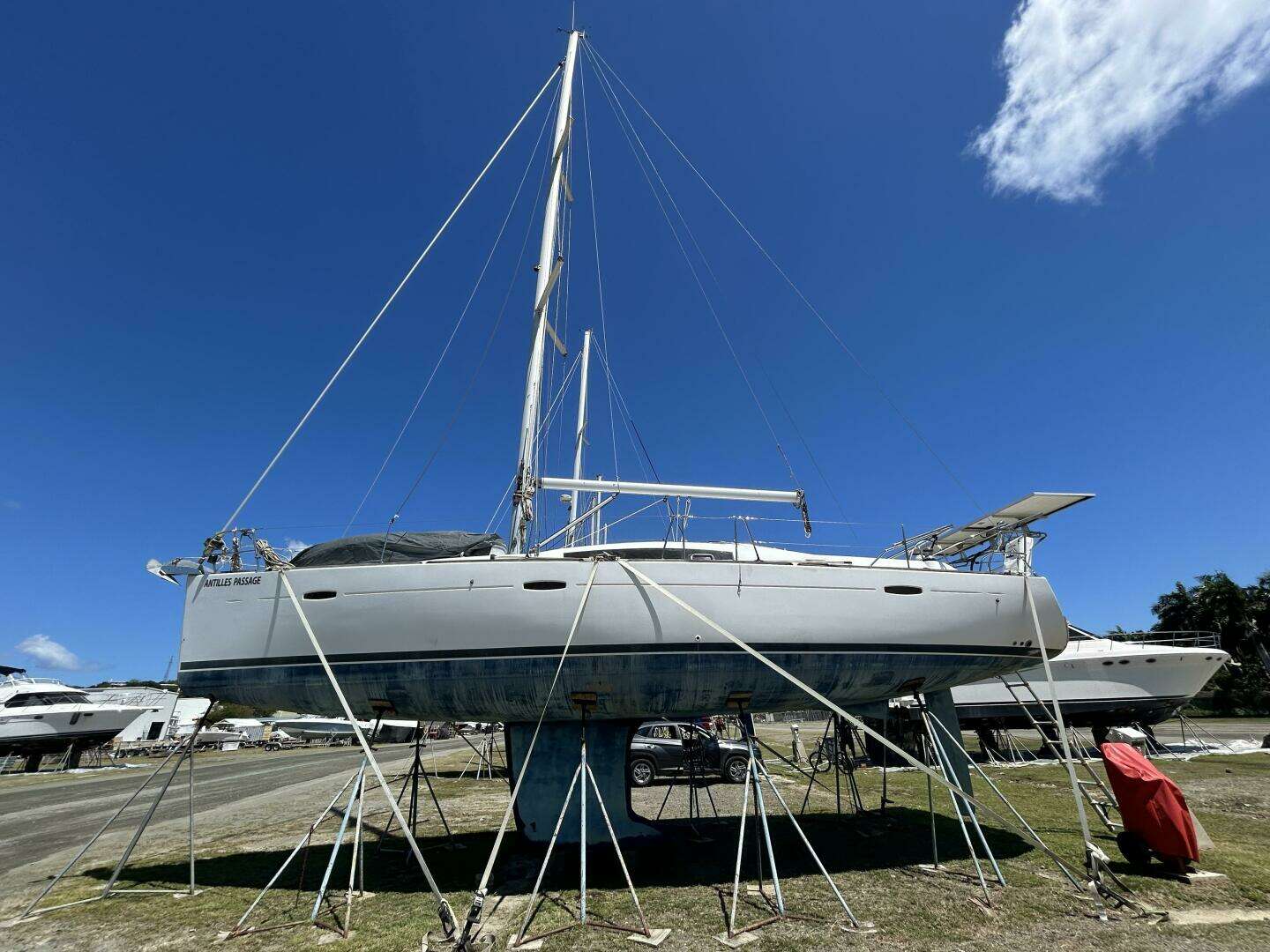 2010 Beneteau Oceanis 43 - Image 43