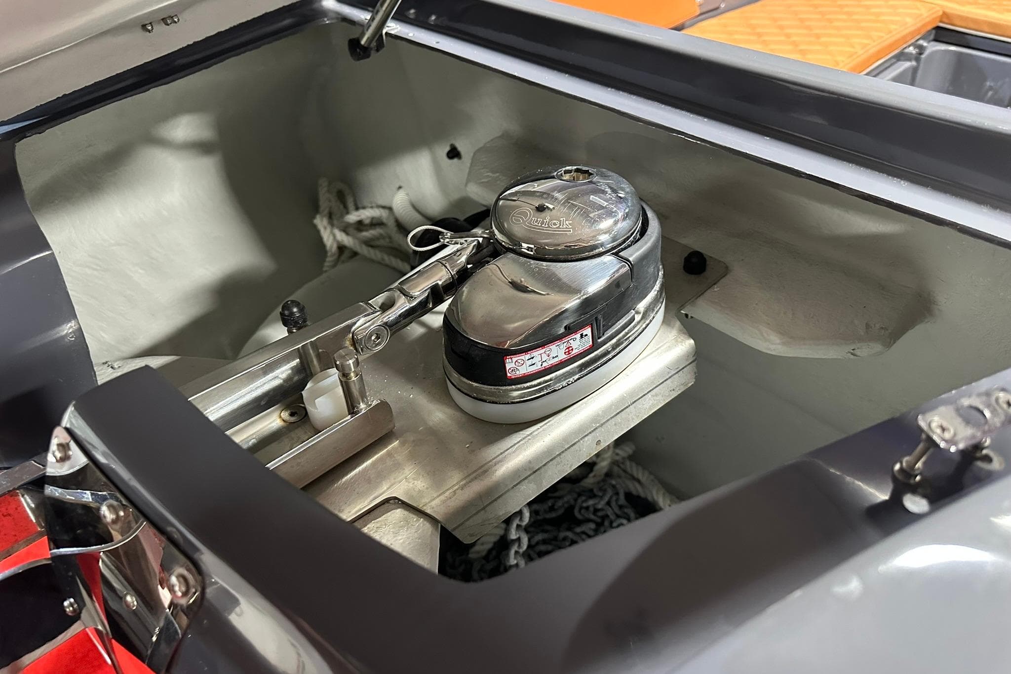 Anchor winch system in 2025 Zar Formenti 59 SL/Limited boat, showcasing modern marine technology.