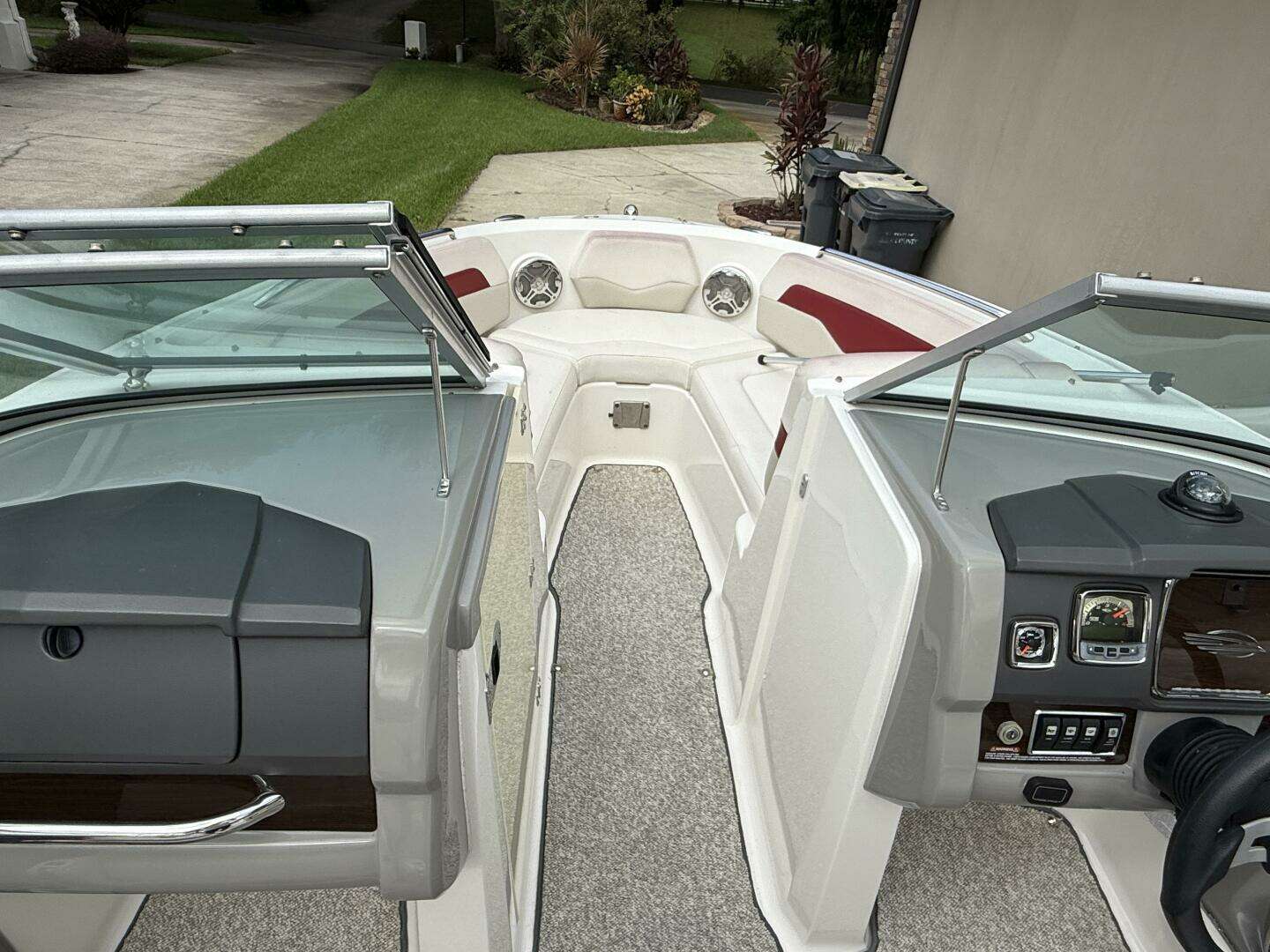 2013 Chaparral 226 SSI - Image 20