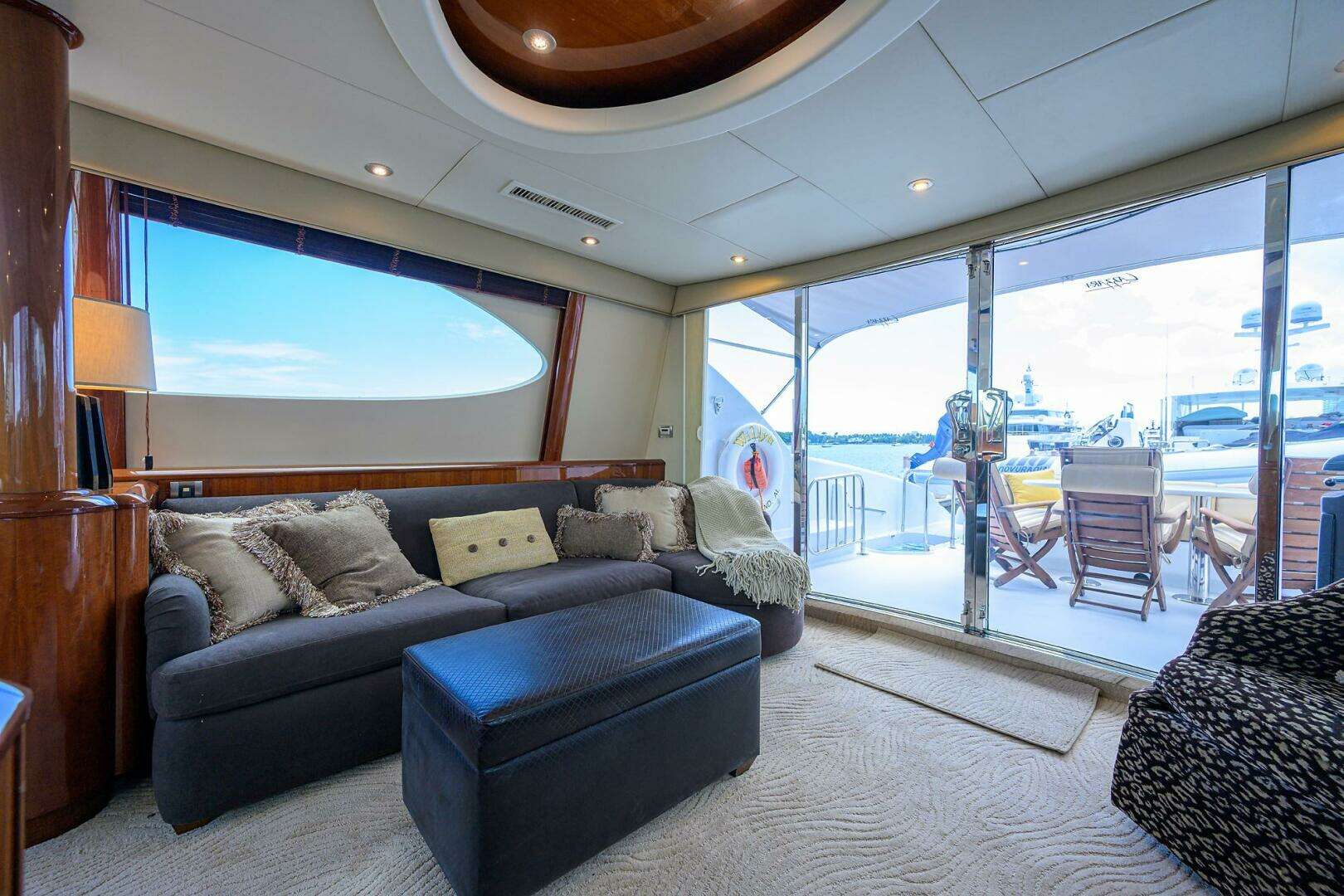 2007 Lazzara Yachts 80 Enclosed - Image 36
