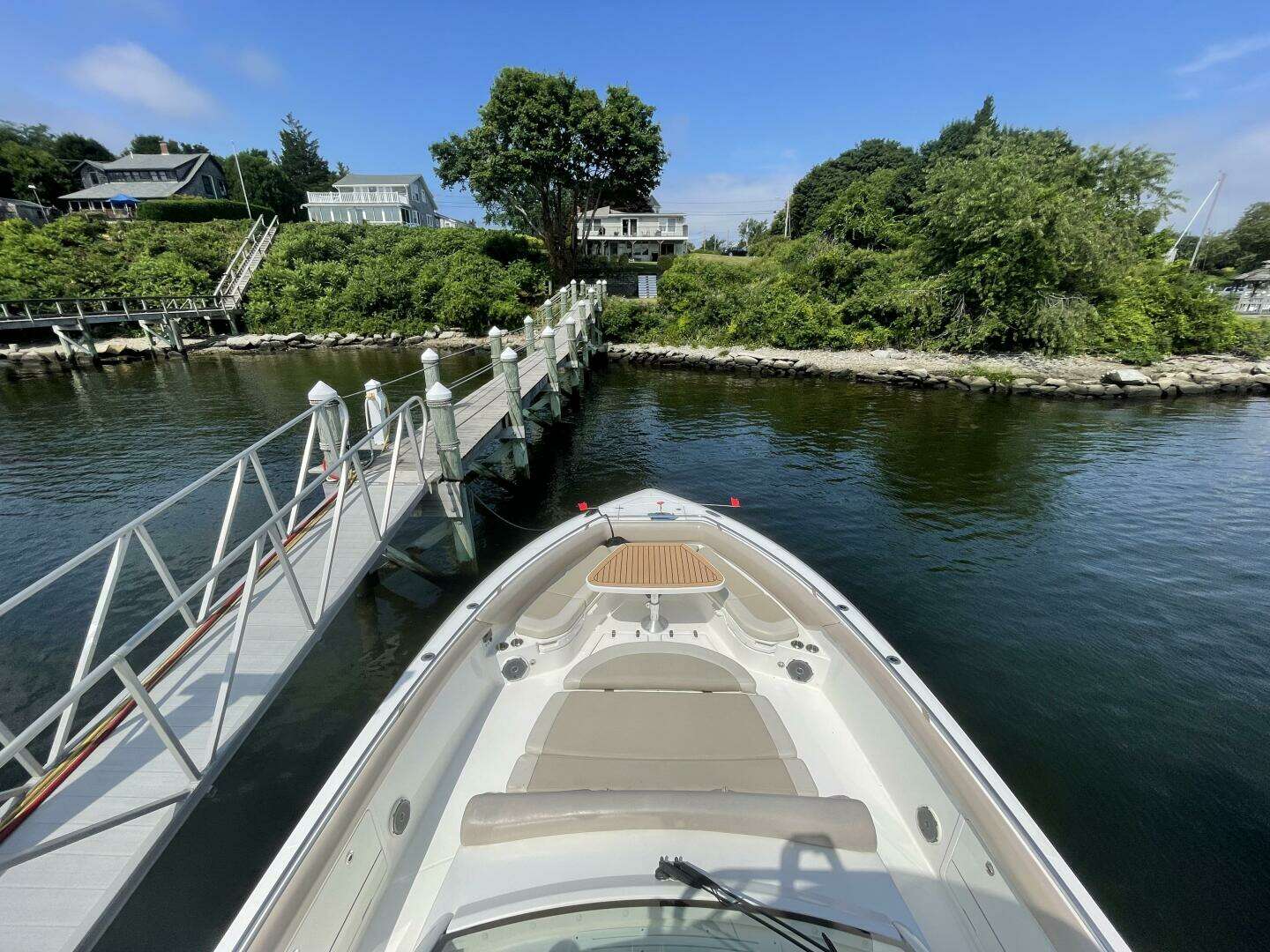2017 Boston Whaler Outrage - Image 23