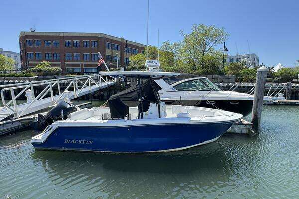 2020 Blackfin 212 CC - Image 1