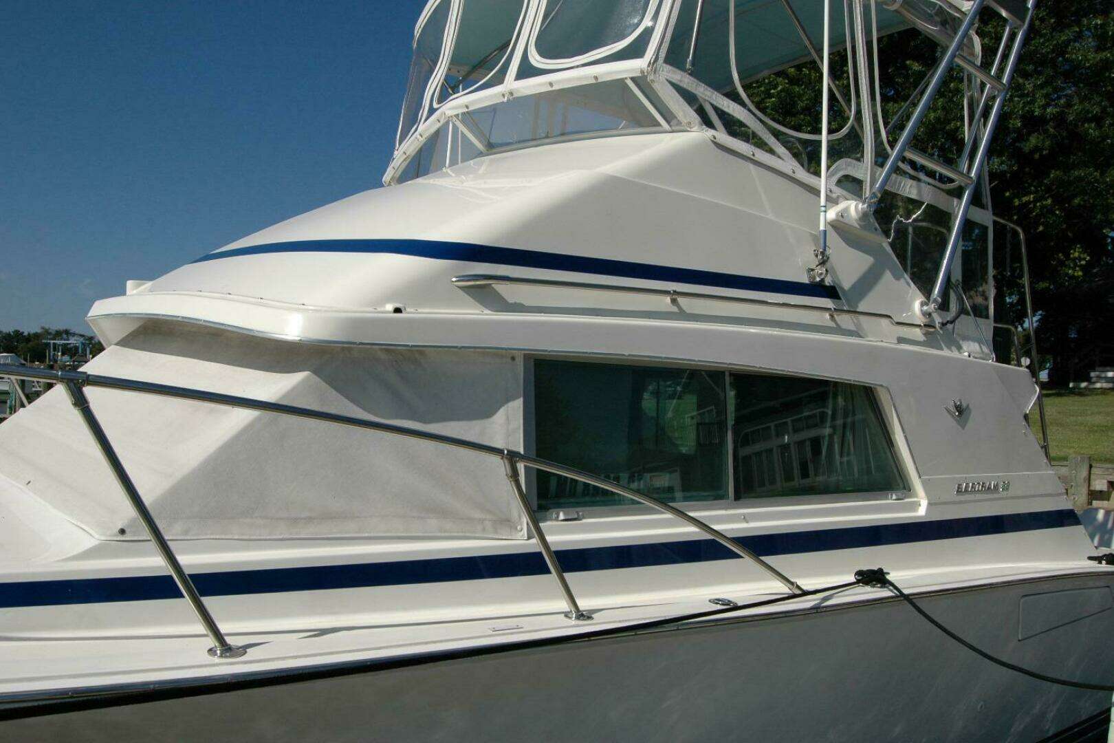 1987 Bertram 33 Sport Fisherman - Image 15