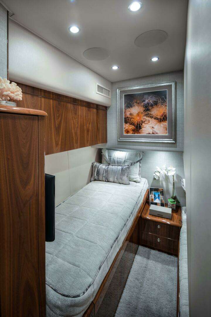 2026 Viking 58 Convertible - Image 14