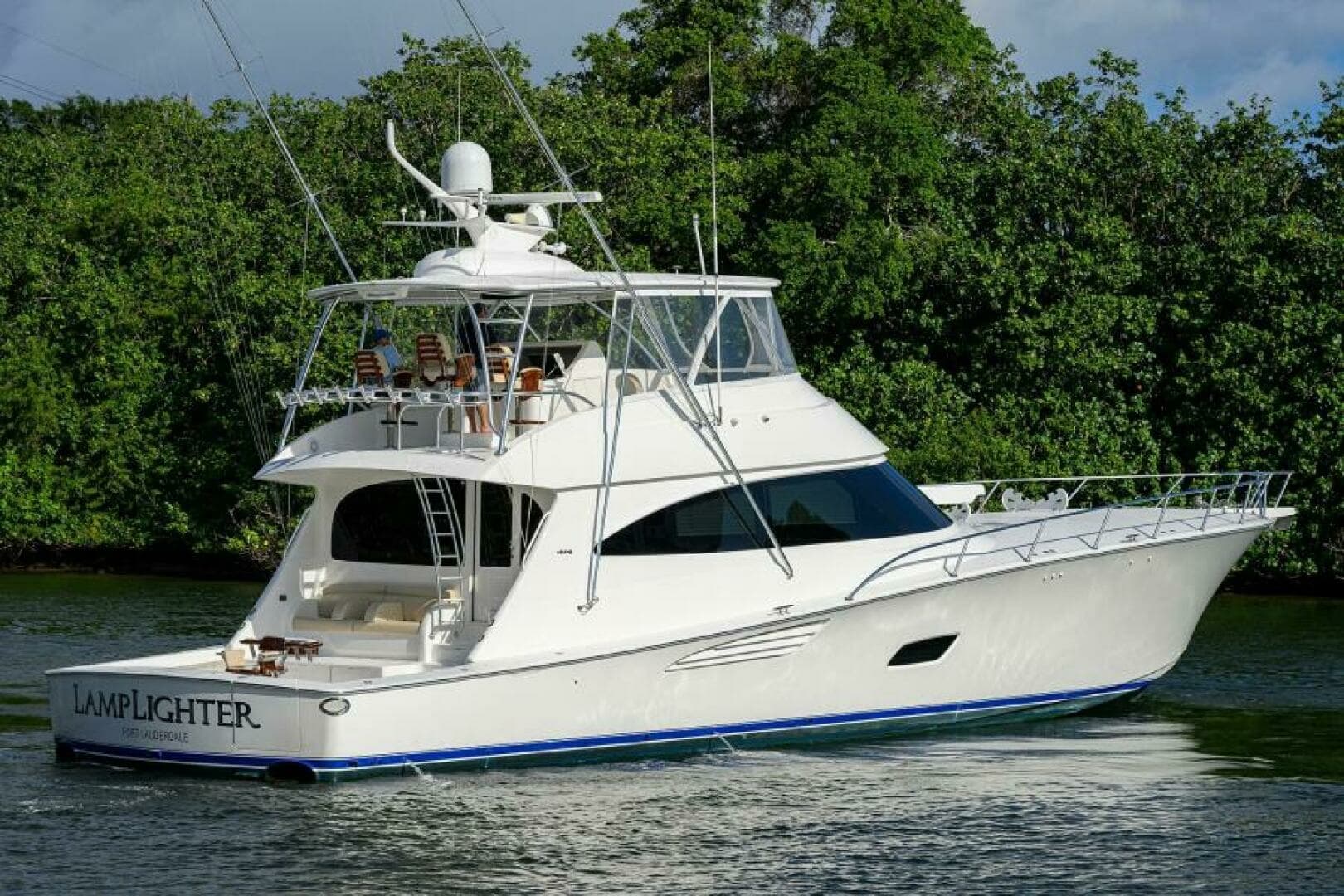 2019 Viking 80 Convertible - Image 48