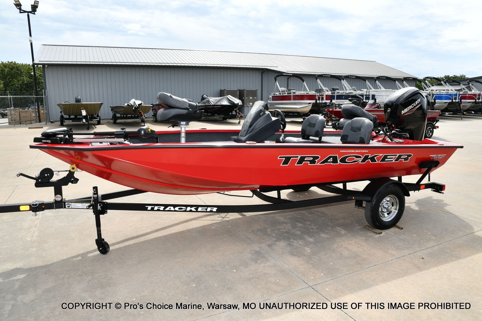 2026 Tracker Pro Team 175 Crappie Edition w/75HP - 19