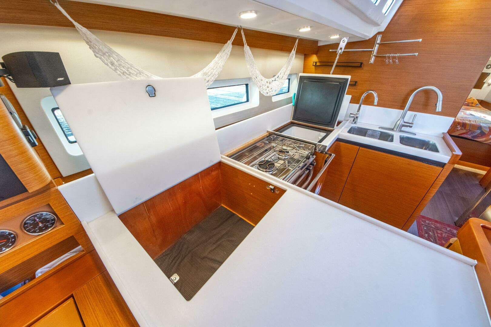 2022 Jeanneau Sun Odyssey 440 - Image 33